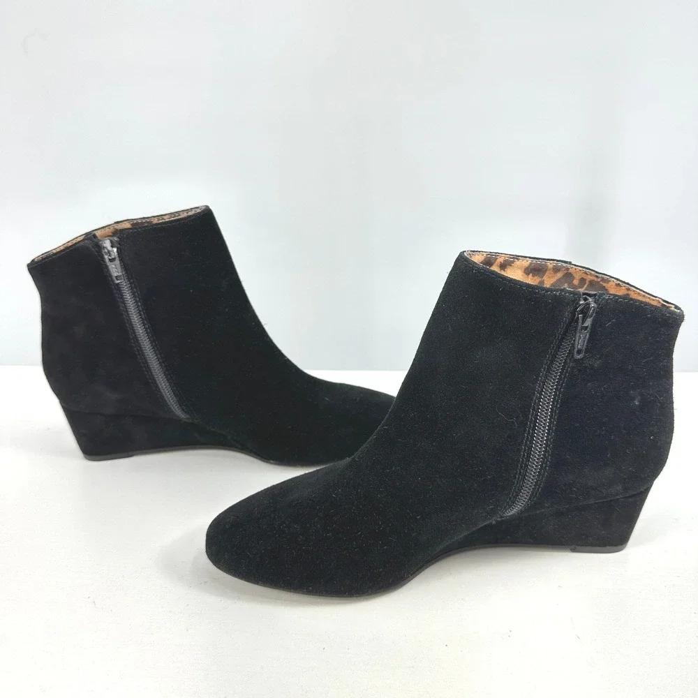 Seychelle's black suede wedge ankle boots 7‎ dark romantic Victorian Goth edgy